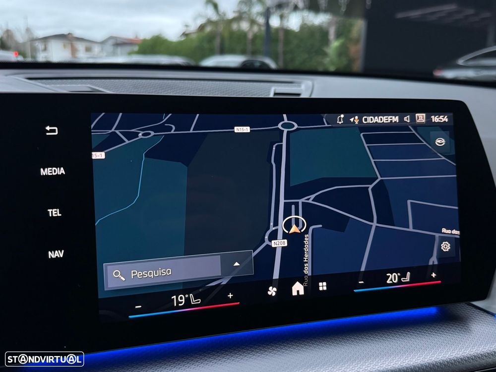 BMW X1 sDrive18d Pack Desportivo M - 39