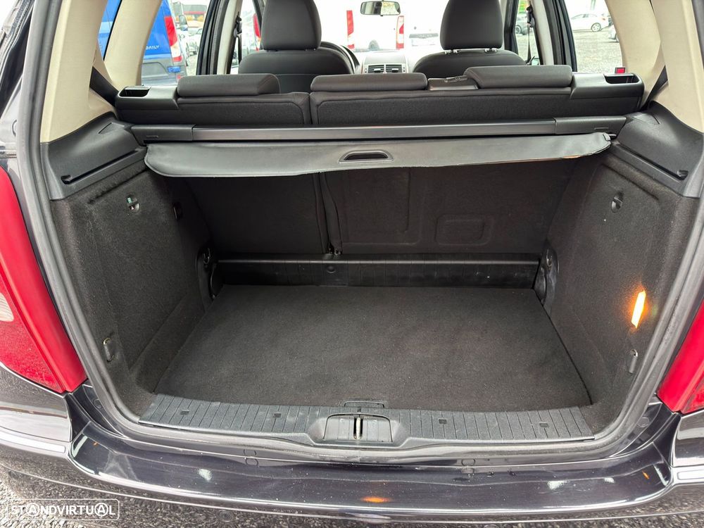 Mercedes-Benz A 180 CDI Avantgarde - 17