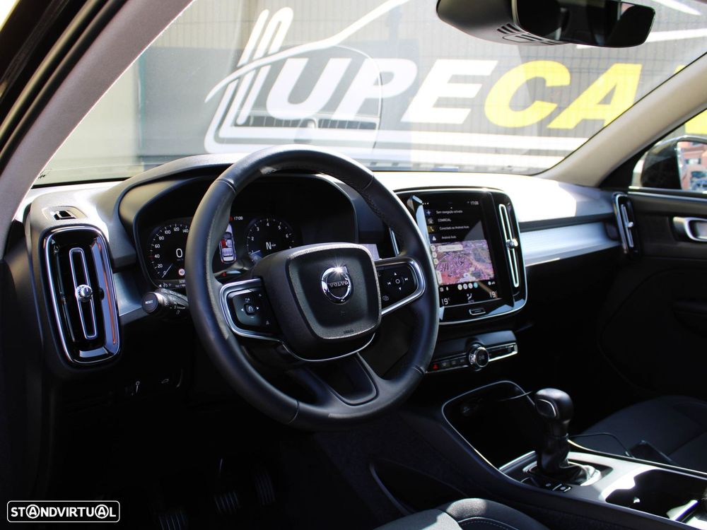 Volvo XC 40 1.5 T2 Momentum - 25