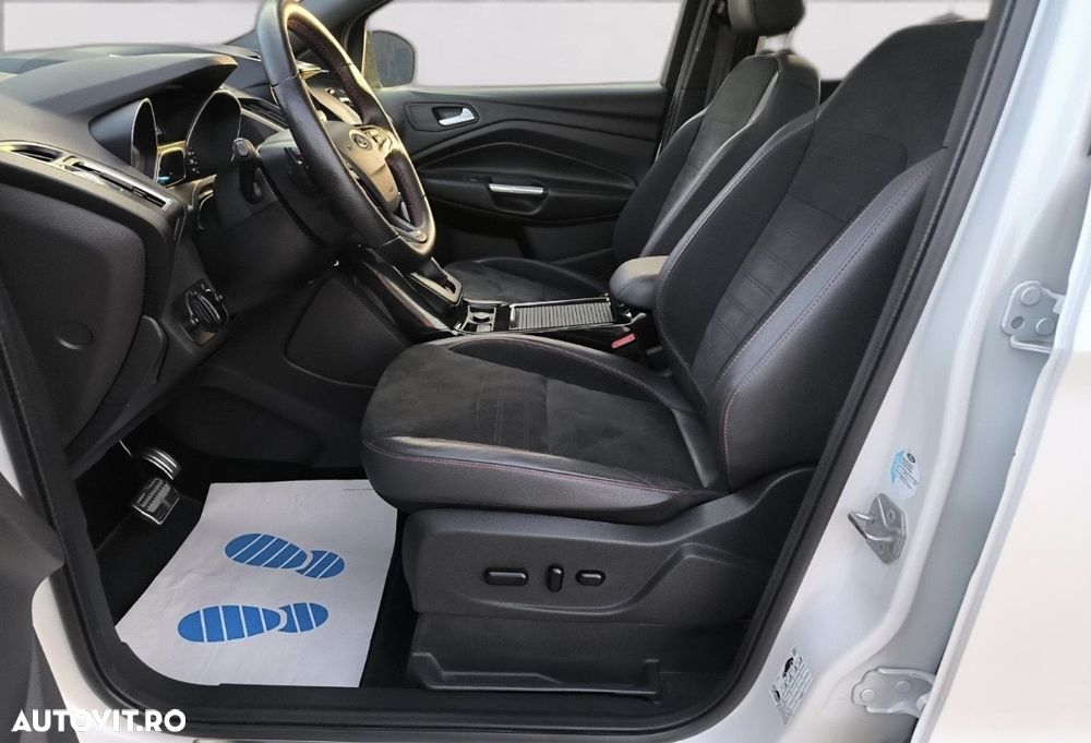 Ford Kuga 2.0 TDCi 4x4 Aut. ST-Line - 7