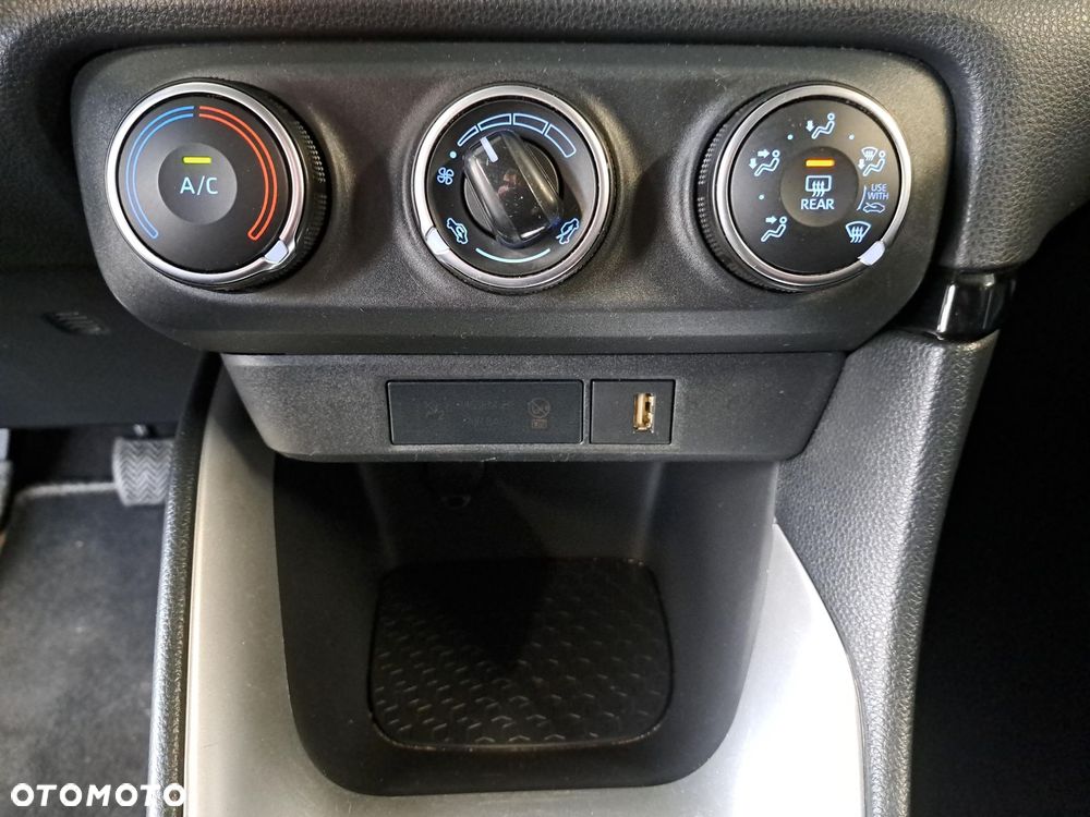Toyota Yaris - 22