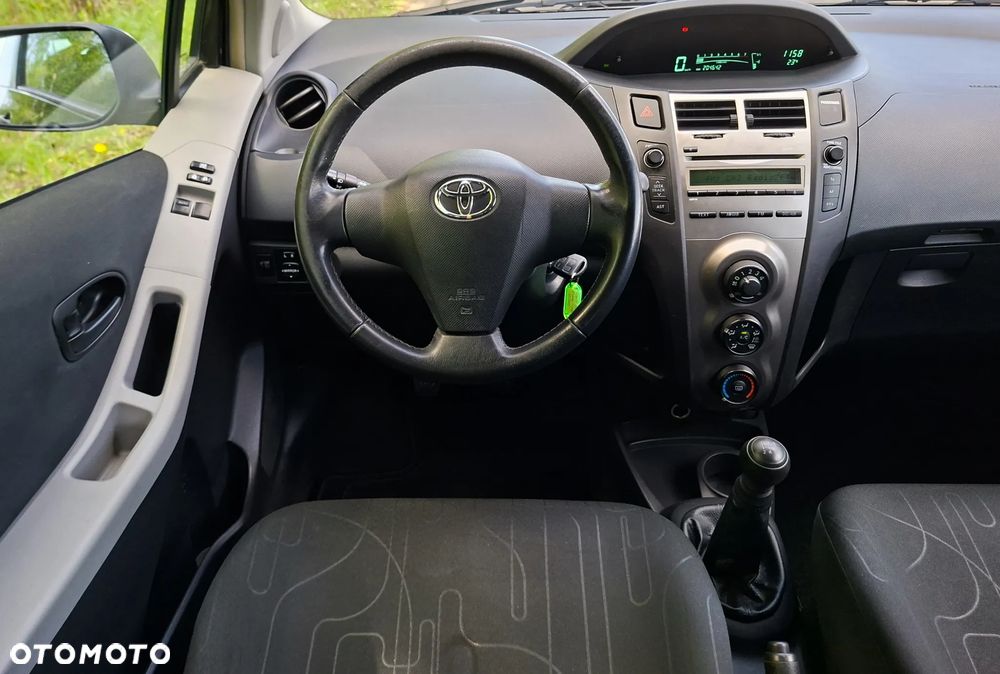 Toyota Yaris 1.0 VVT-i Cool - 7