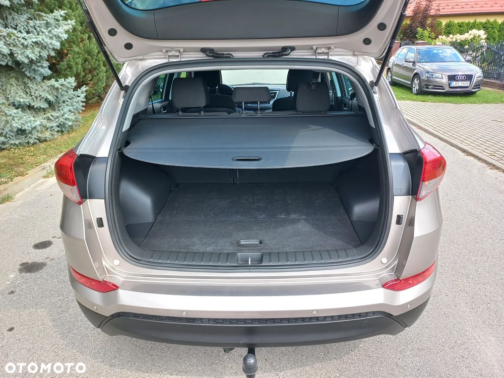 Hyundai Tucson blue 1.7 CRDi 2WD Style - 17