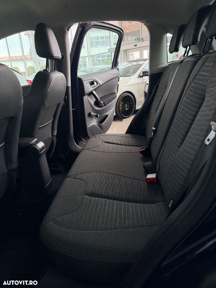 Citroën C3 Pure Tech (VTi) 82 Exclusive - 21