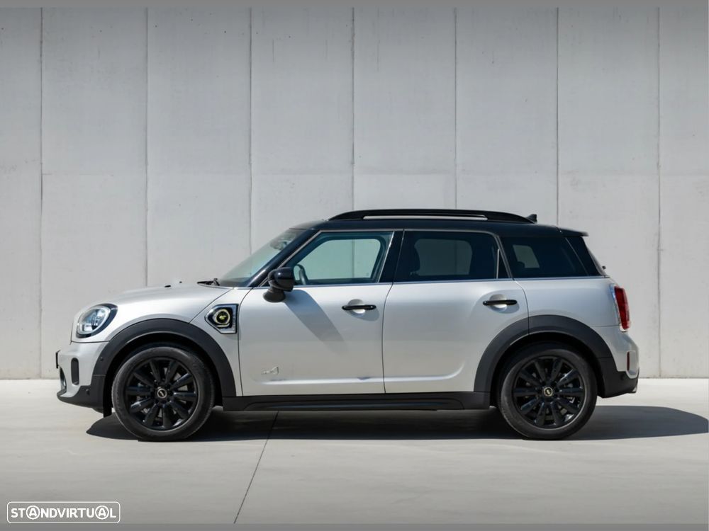 MINI Countryman Cooper SE ALL4 Auto - 2