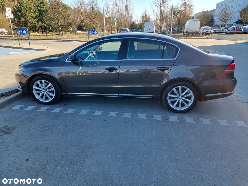 Volkswagen Passat 2.0 TDI Highline - 6