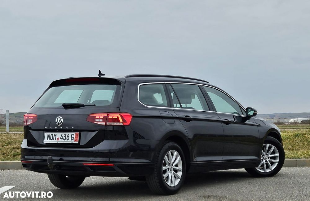 Volkswagen Passat - 2