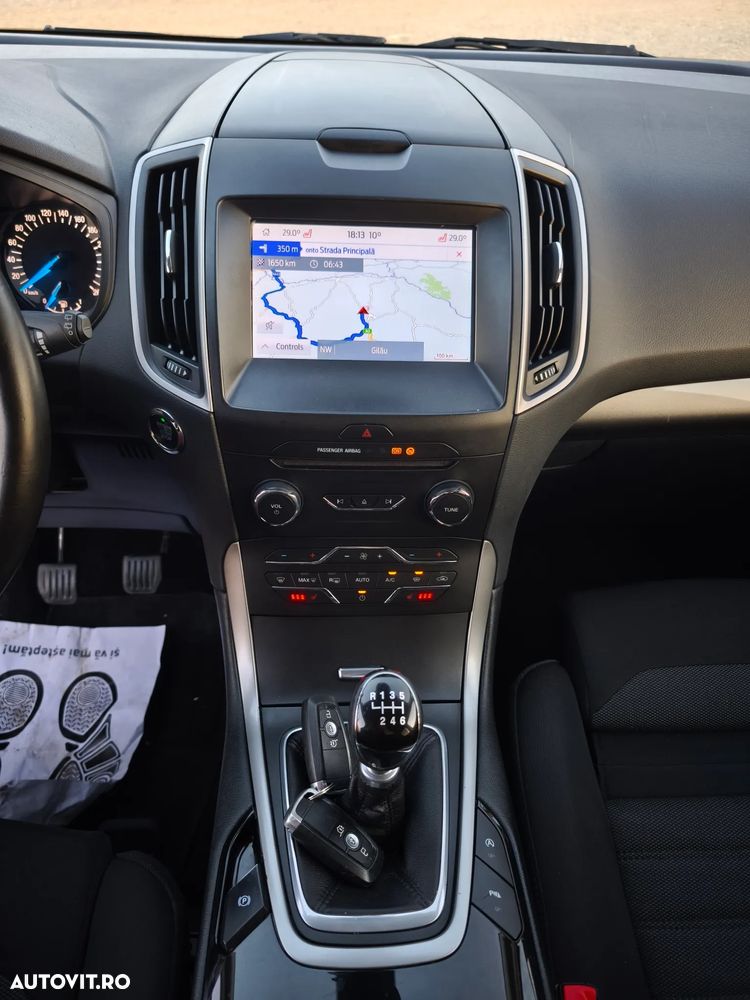 Ford S-Max 2.0 TDCi Titanium - 21