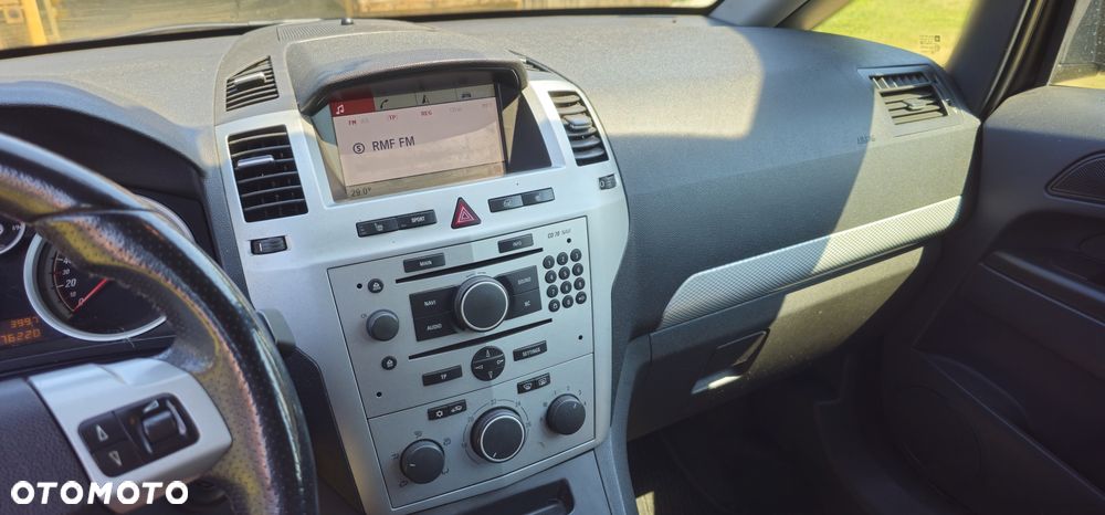 Opel Zafira 1.9 CDTI Sport - 8