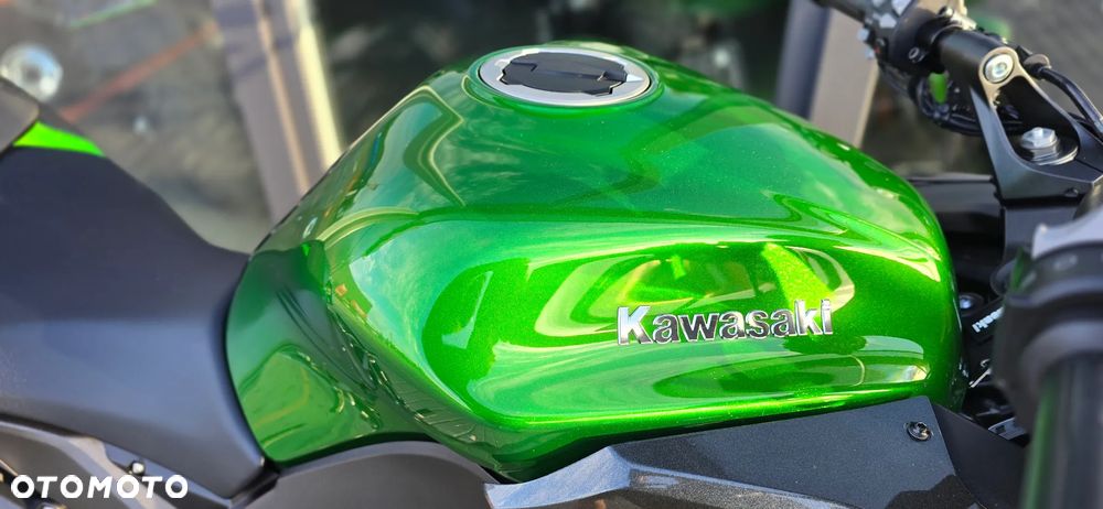 Kawasaki Ninja 1000 SX - 13