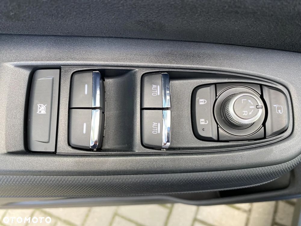 Subaru Forester 2.0i-L Platinum (EyeSight) Lineartronic - 18