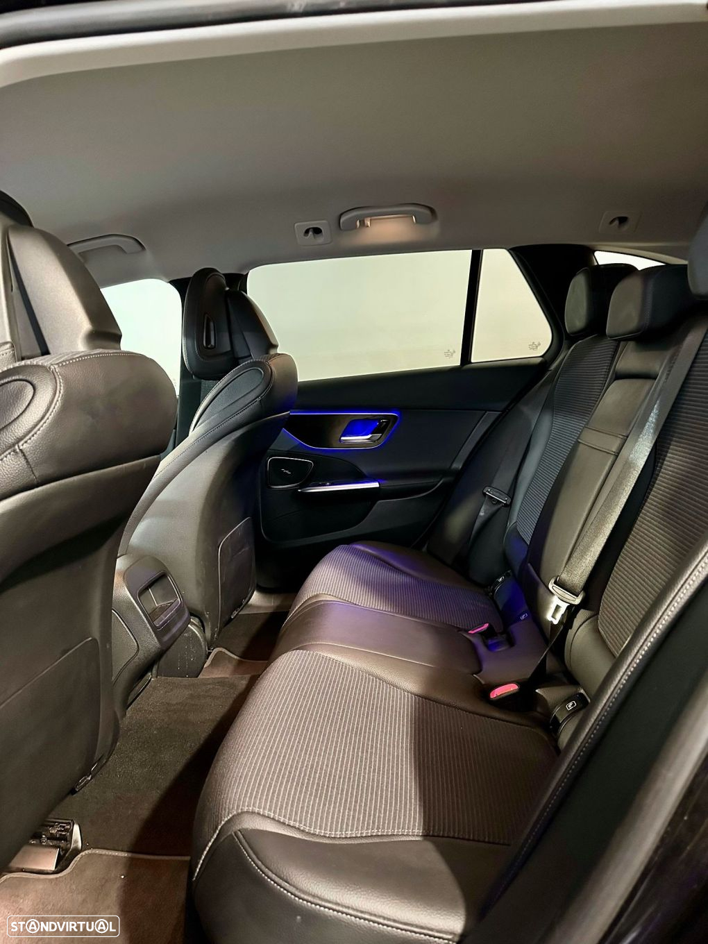 Mercedes-Benz C 200 d Avantgarde - 42