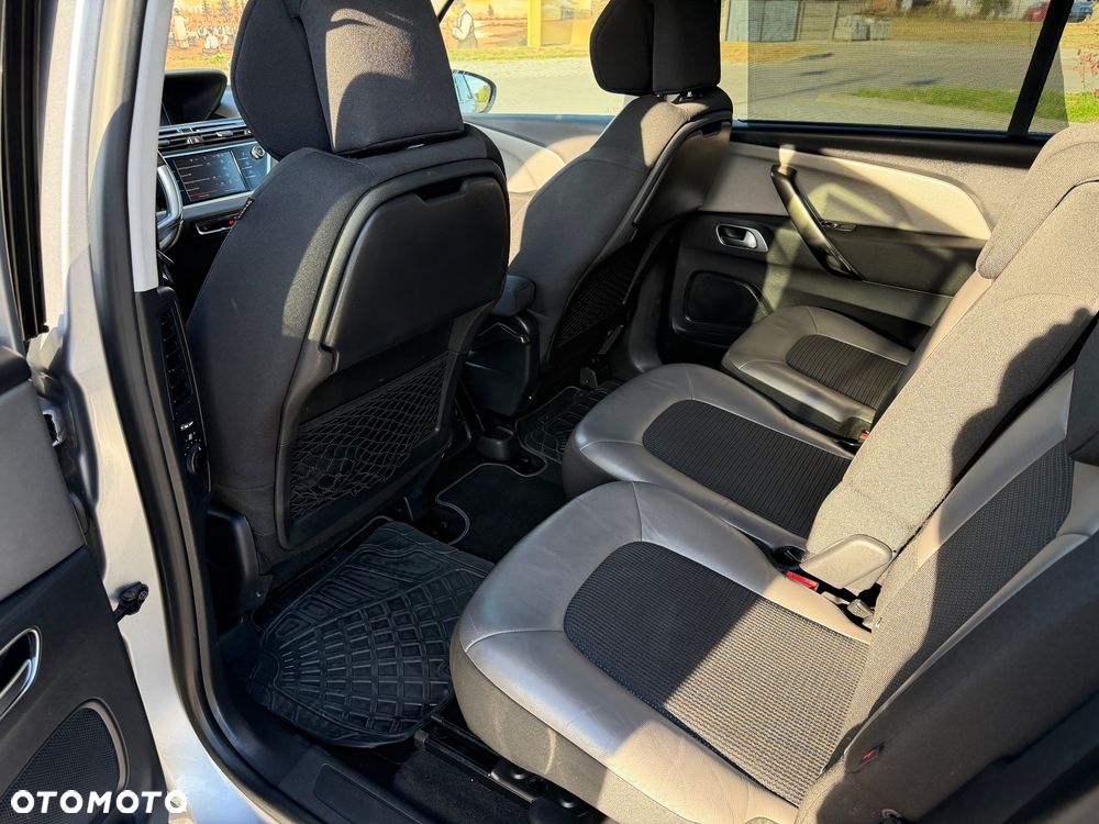 Citroën C4 Grand Picasso - 32