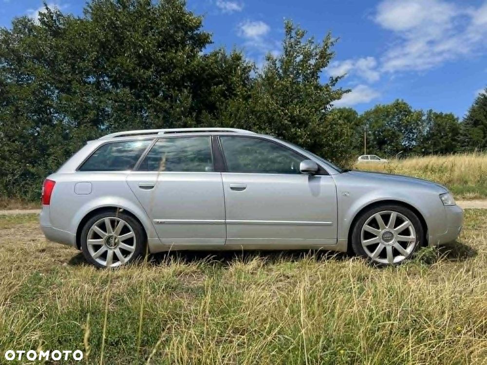 Audi A4 Avant - 1