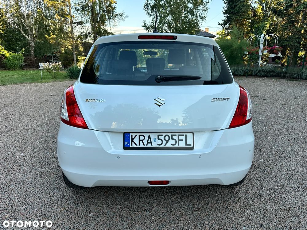 Suzuki Swift - 8