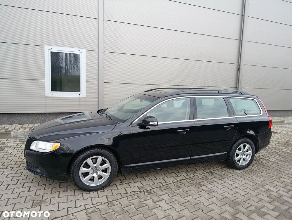 Volvo V70 2.5T Momentum - 8