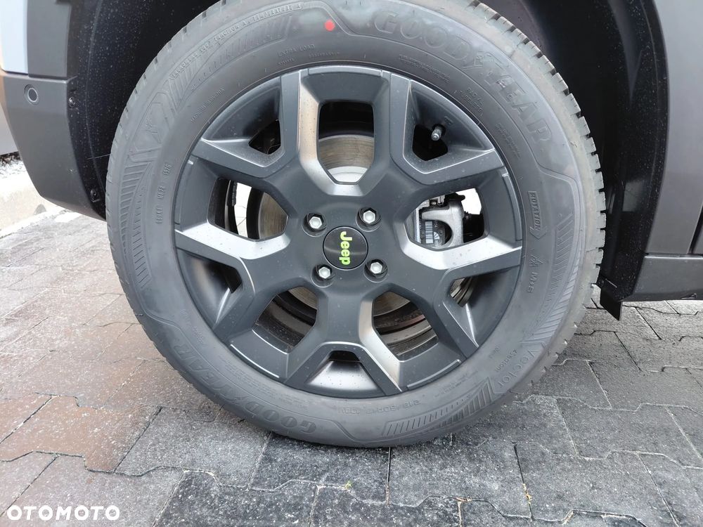 Jeep Avenger 1.2 T3 mHEV Overland 4xe eDCT6 - 17