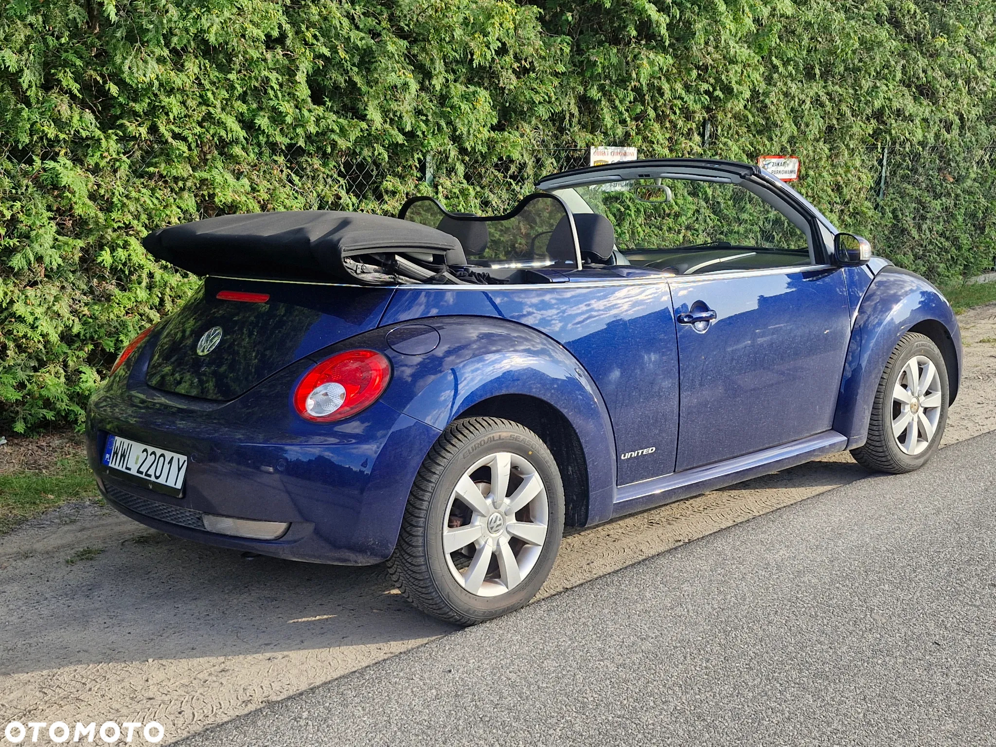 Volkswagen New Beetle Cabriolet 1.6 United - 12