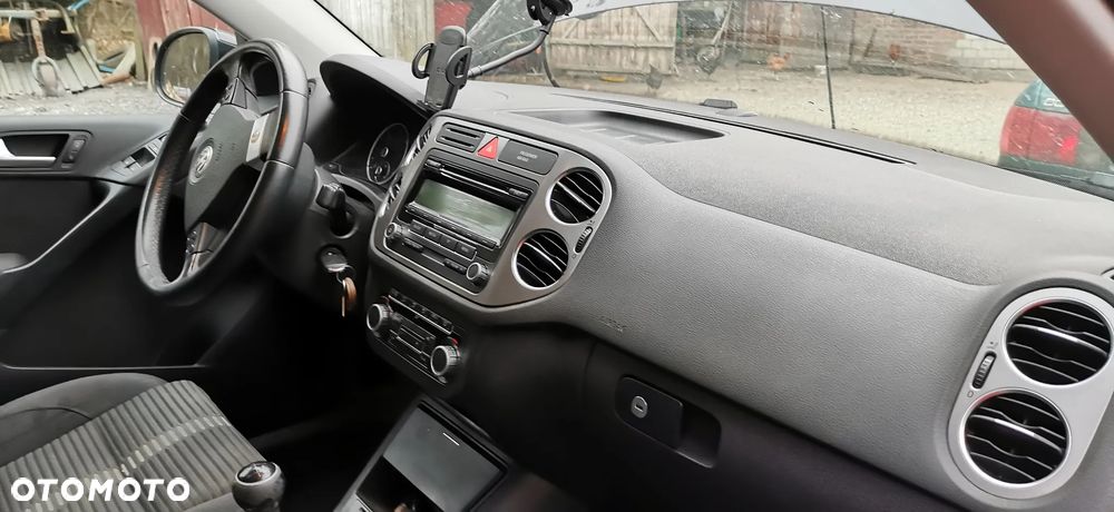 Volkswagen Tiguan - 5
