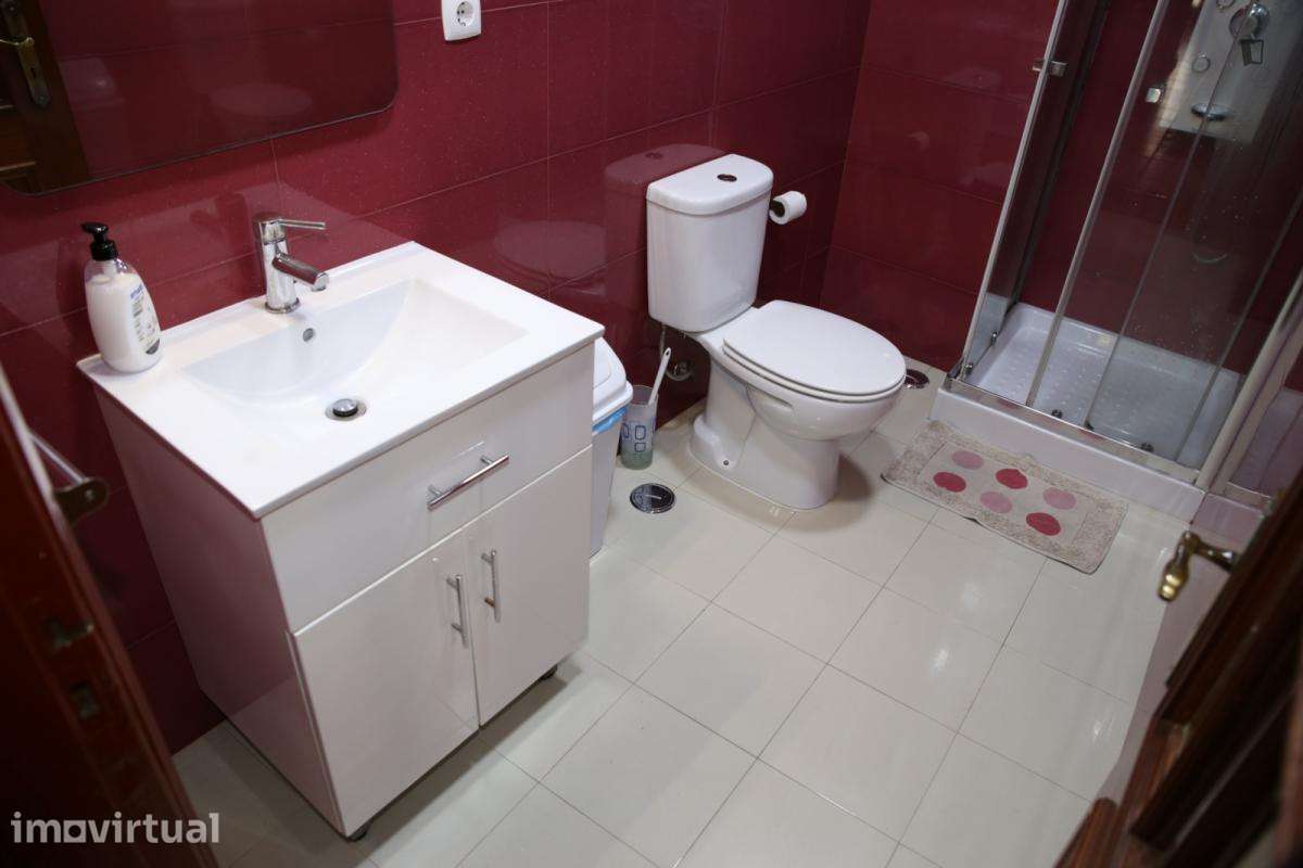 Quarto - localizado em Penha de França Lisbon - Grande imagem: 2/29