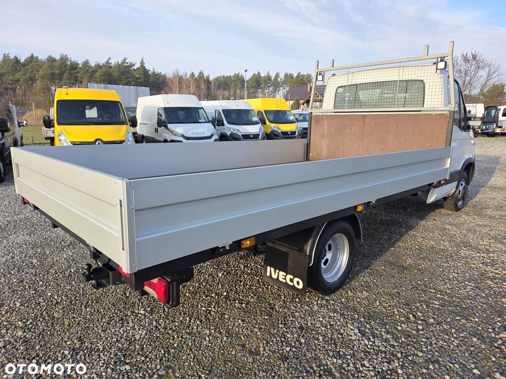 Iveco 35C18 3,0 HPI 180 KONNA SKRZYNIA 4,2M KLIMA WEBASTO 75T/KM PRZEBIEGU GWARANCJA IDEALNE BLIŻNIAKI DO 3,5T - 5