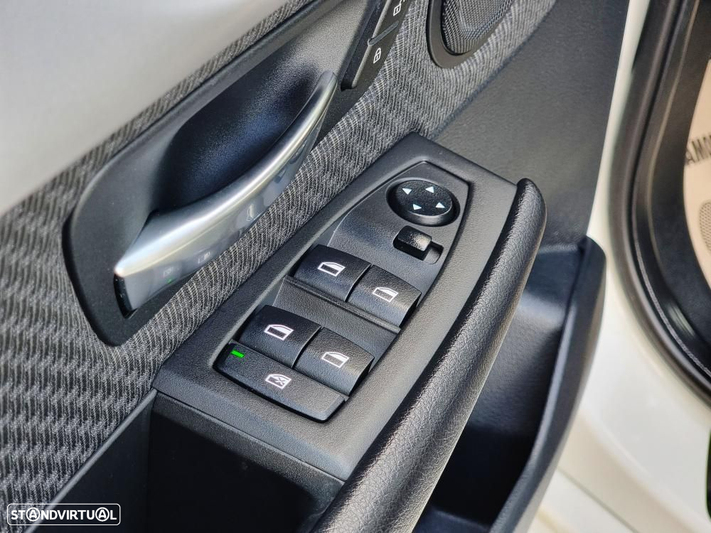 BMW 216 Active Tourer d Corporate Edition - 12