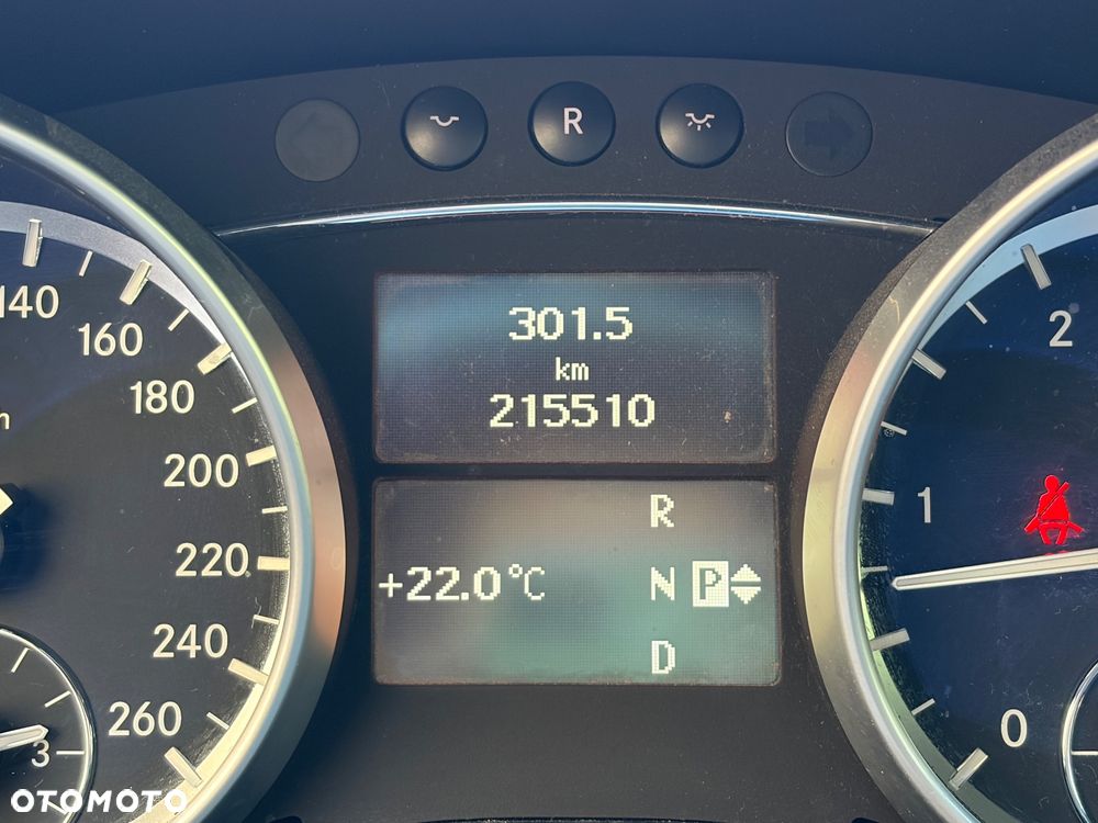 Mercedes-Benz ML - 27