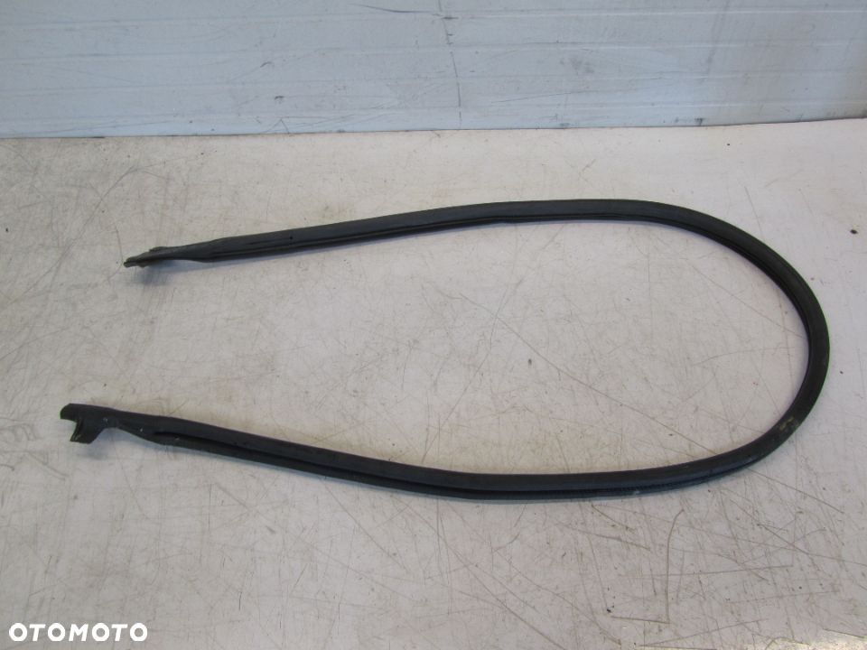 iveco daily 2.3HPI 99-06 uszczelka drzwi tylnych - 1