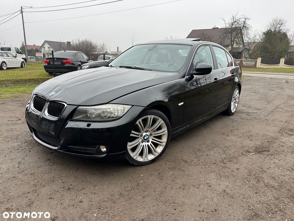 BMW Seria 3 325i Edition Exclusive - 1