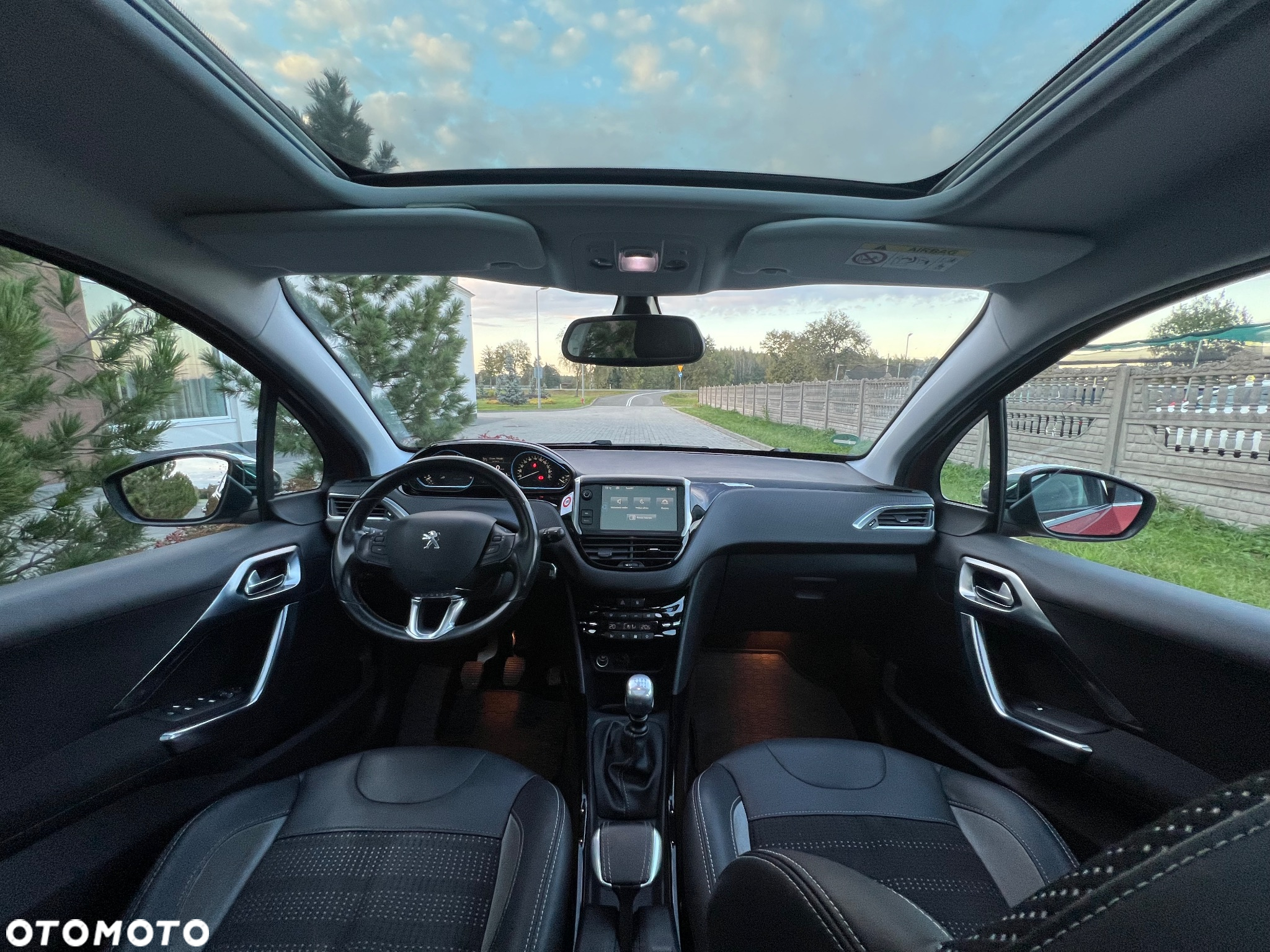 Peugeot 2008 BlueHDi FAP 120 STOP & START Allure - 10