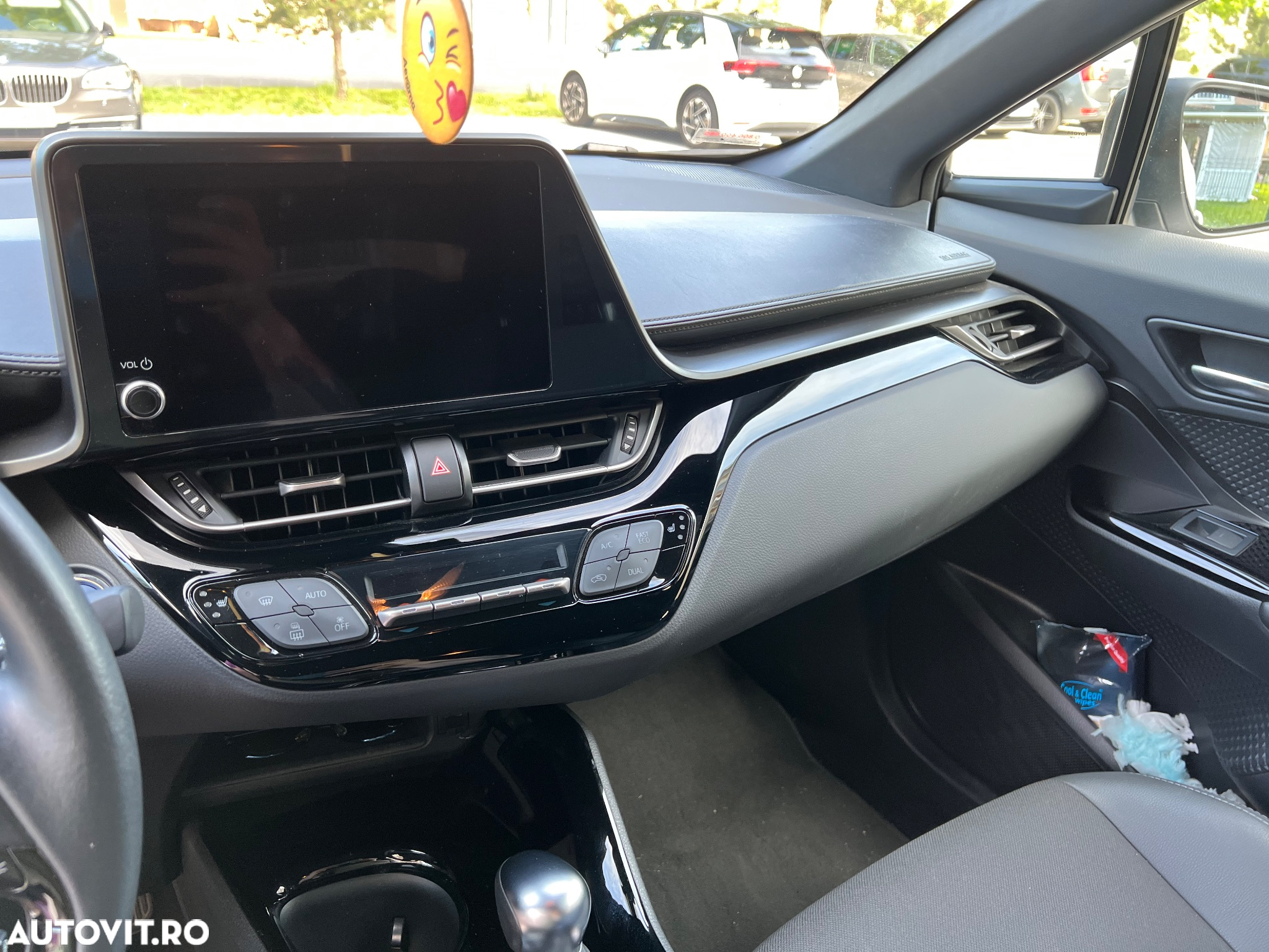 Toyota C-HR 2.0 HSD 184 CP 4x2 CVT Style - 8