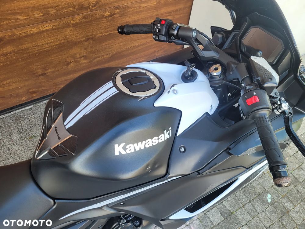 Kawasaki Ninja - 9