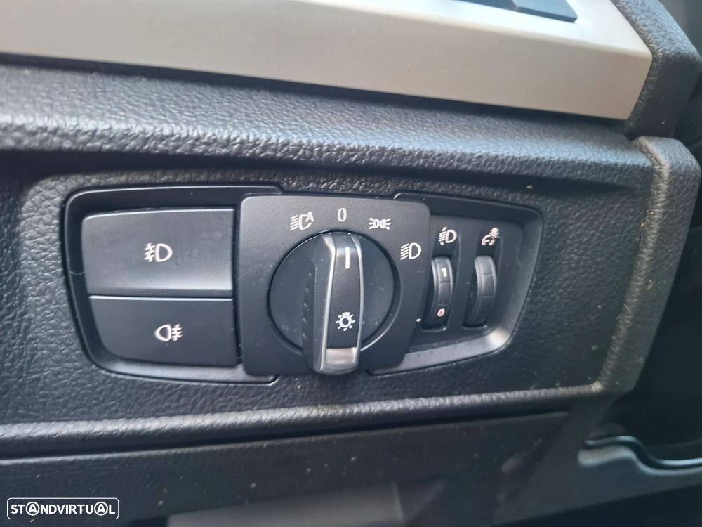 BMW 116 d EDynamics Advantage - 24