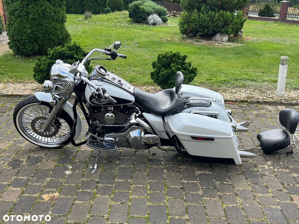 Harley-Davidson Touring Road King - 2