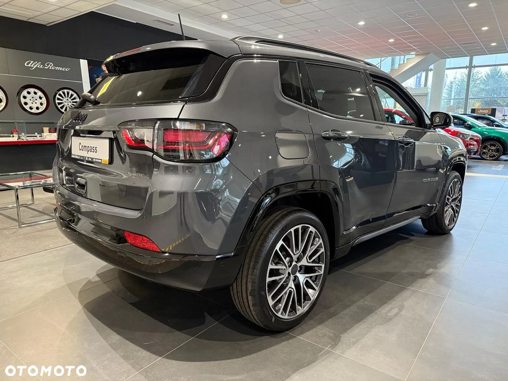 Jeep Compass 1.5 T4 mHEV Summit FWD S&S DCT - 6