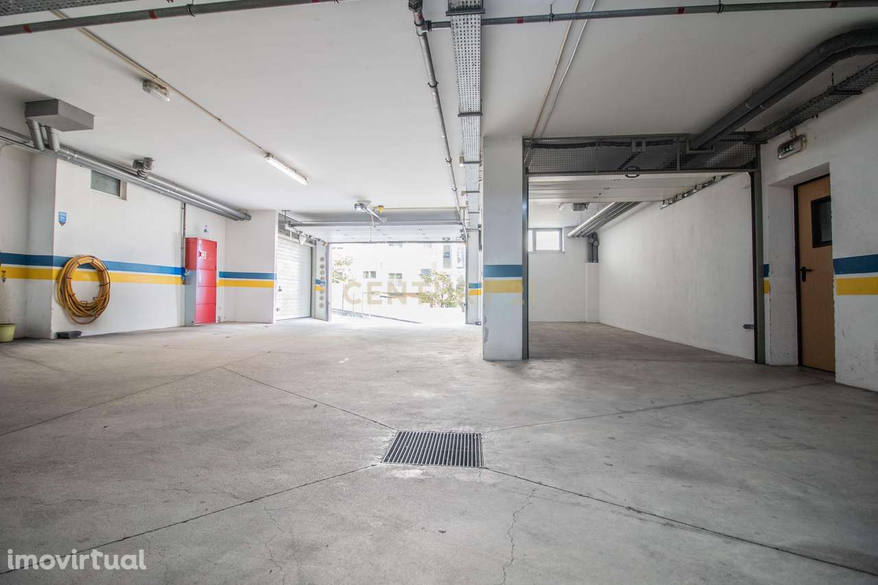 Garagem à venda na Chã, Tavarede, Figueira da Foz - 20m² por 25.000€ - Grande imagem: 5/7