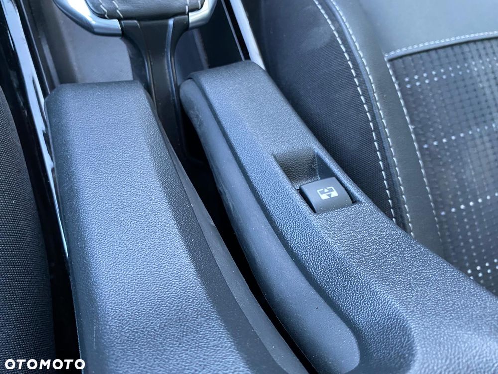 Peugeot 2008 BlueHDi FAP 120 STOP & START Allure - 13