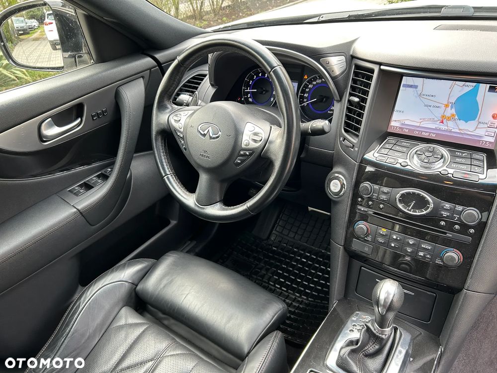 Infiniti QX70 3.7 AWD Design - 17