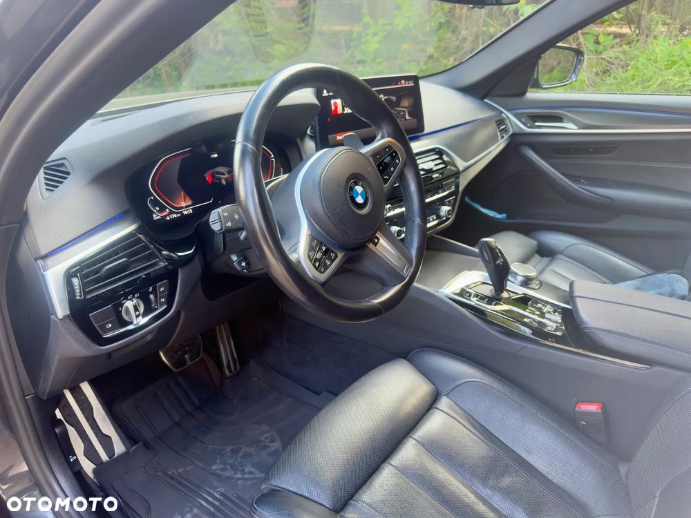 BMW Seria 5 520d xDrive MHEV Sport Line sport - 5
