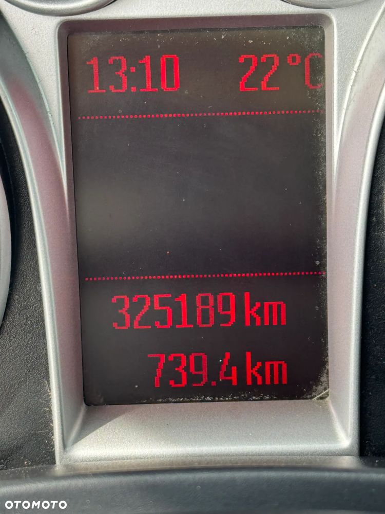 Ford Kuga 2.0 TDCi Titanium - 14