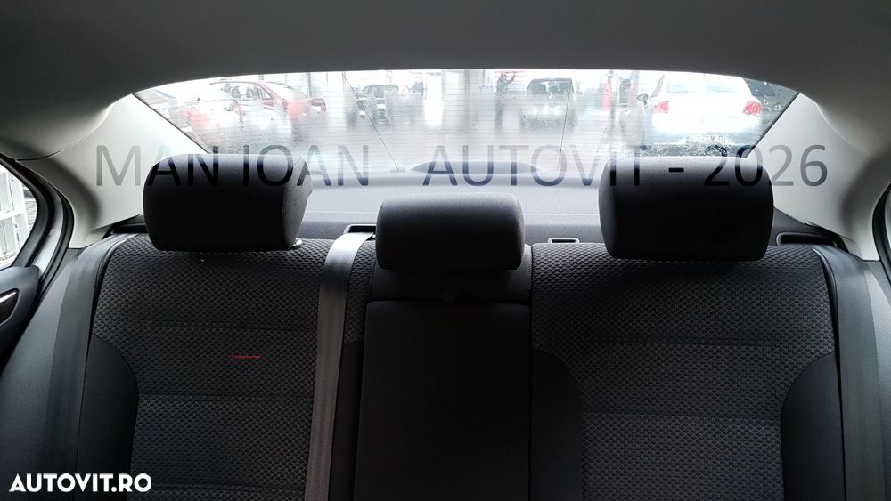 Volkswagen Jetta 1.2 TSI Comfortline - 6
