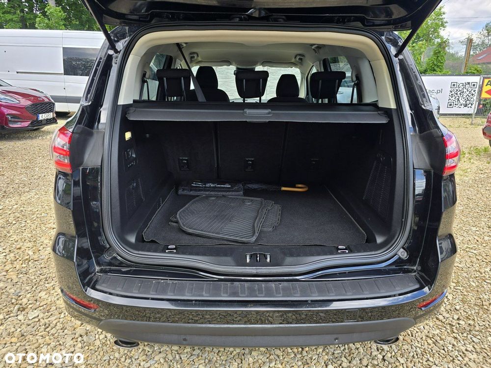 Ford S-Max - 24