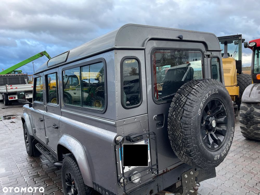 Land Rover Defender 110 DPF Station Wagon Adventure - 33