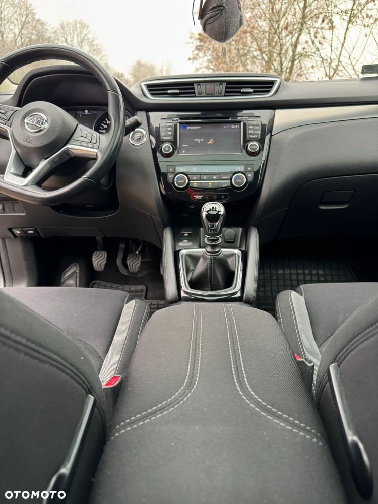 Nissan Qashqai 1.6 DIG-T N-Connecta - 23