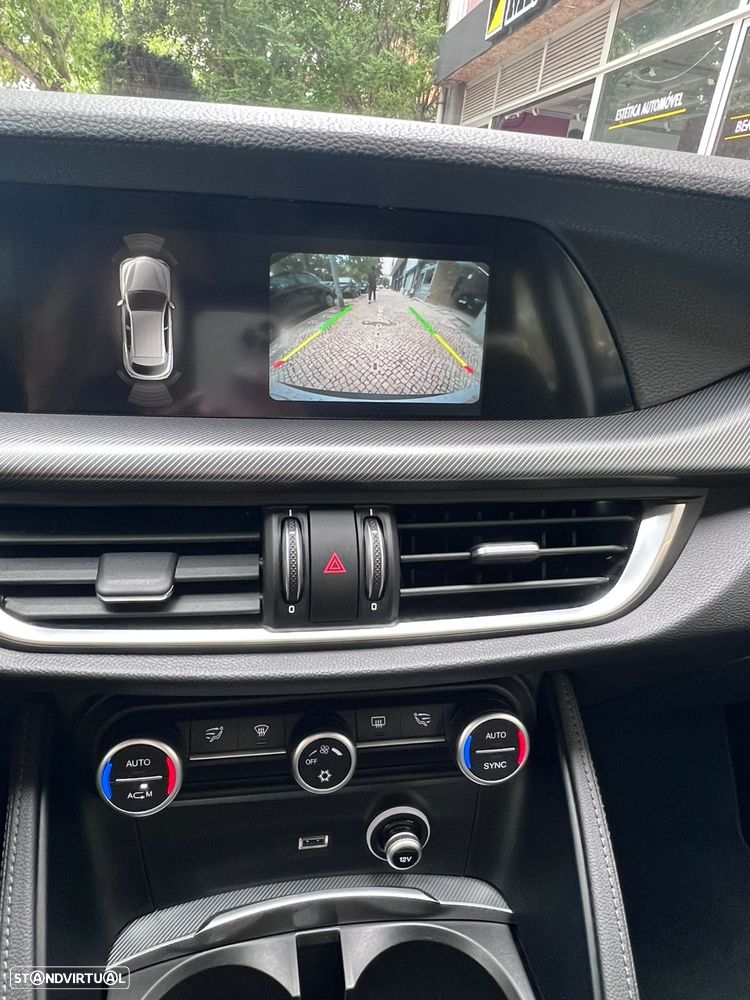 Alfa Romeo Stelvio 2.2 D Super AT8 - 14