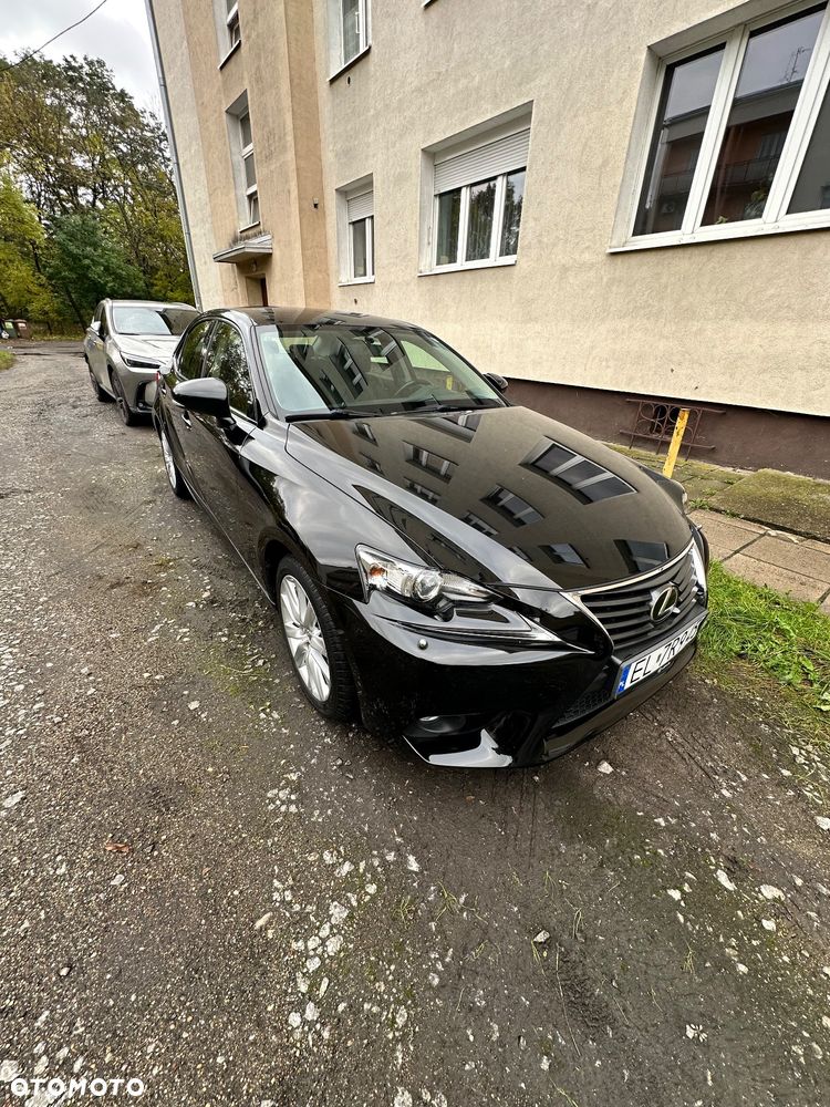 Lexus IS 200t Elite - 2