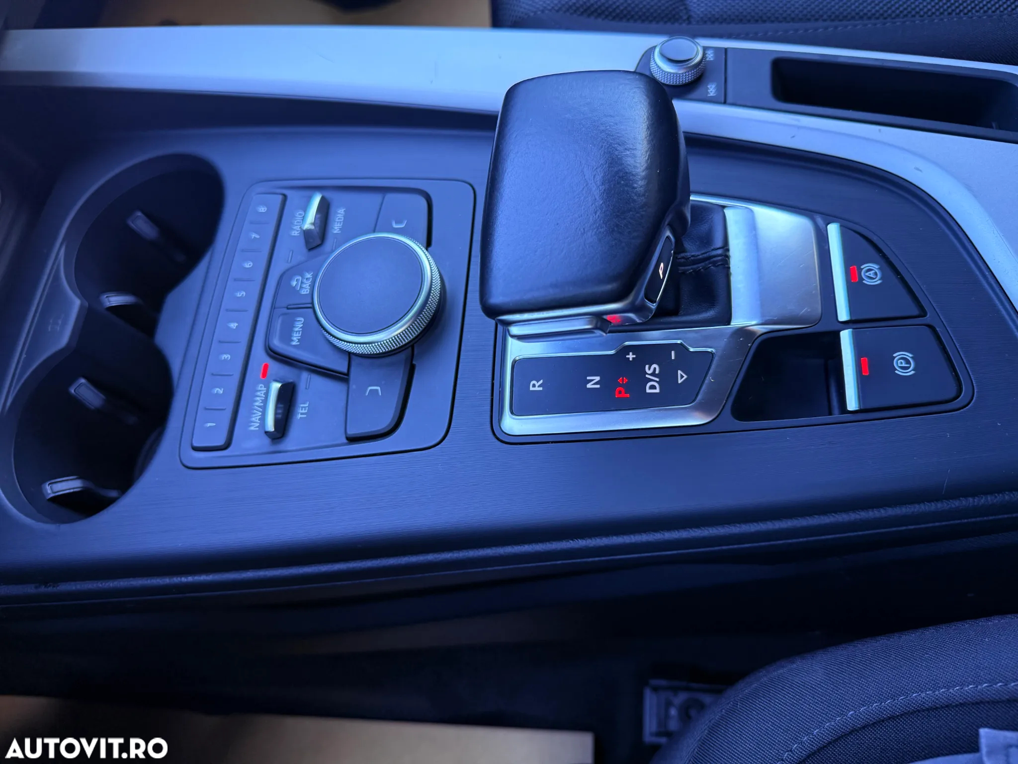Audi A4 Avant 2.0 TDI S tronic quattro - 23