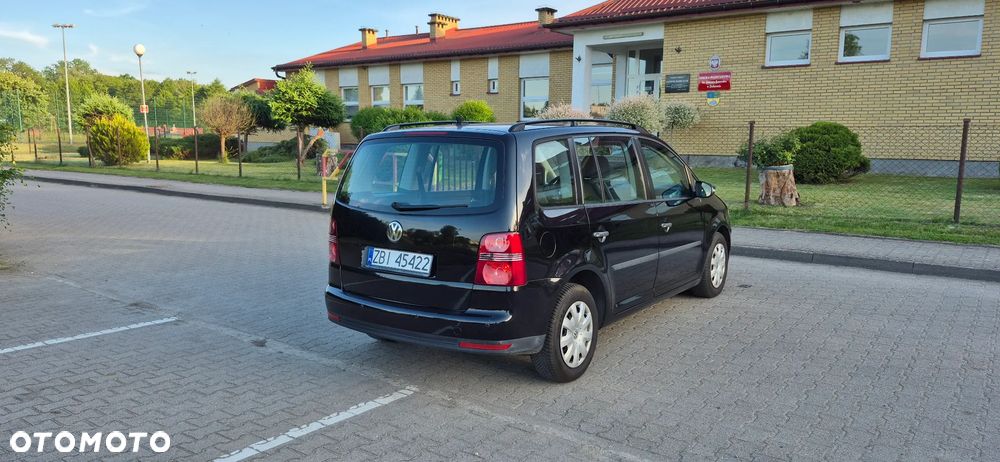 Volkswagen Touran - 6