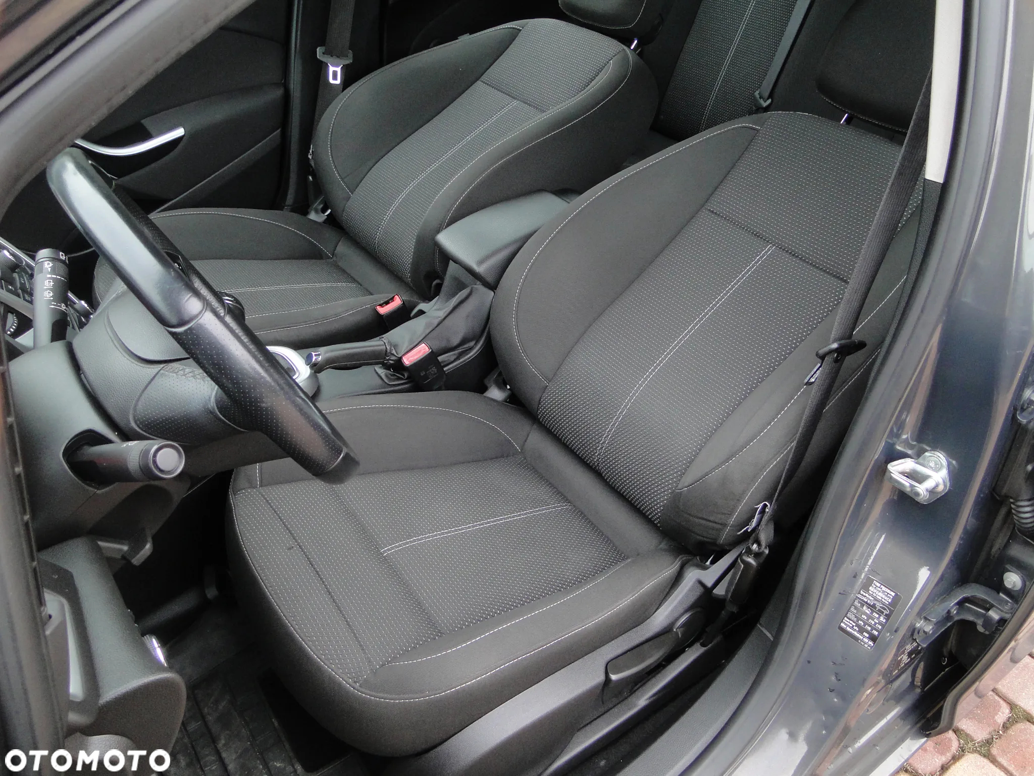 Opel Astra IV 1.7 CDTI Cosmo - 29