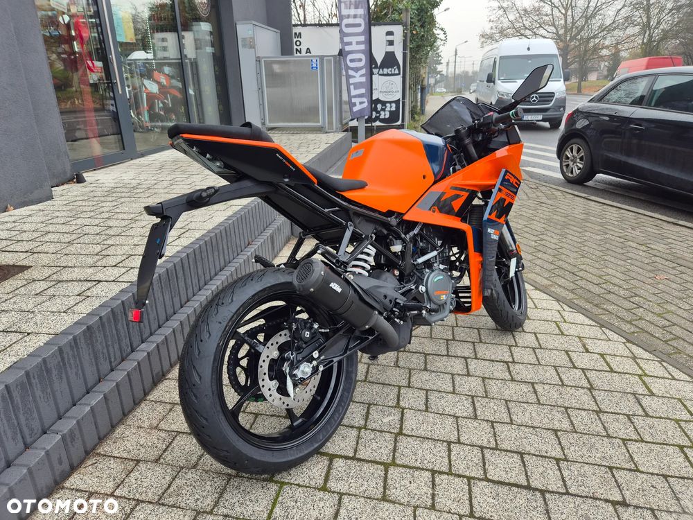 KTM RC 125 - 3